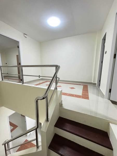 Newly renovated Townhouse at Town in town 19 ( SPSEVE1778 ), Bangkok, ทาวน์อินทาวน์ ซอย 19, Phlapphla, Wang Thonglang, Bangkok, 4 Bedrooms, 249 sqm, Townhouse For Rent, by Khun Eve, 500190965 - DDproperty.com