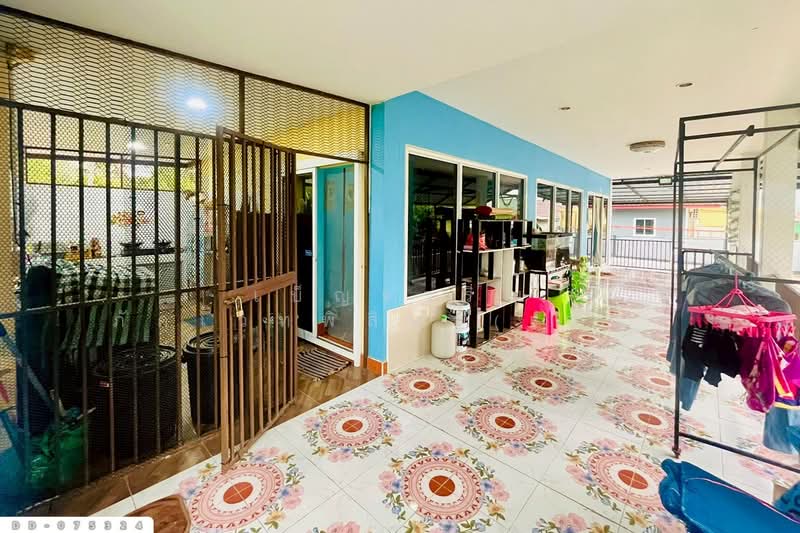 DD-075324 Detached House, Nong Kham, Sriracha, Chonburi, near Nong Kho Airport, Chon Buri (Pattaya), Nong - Kham, Si Racha, Chon Buri (Pattaya), 2 Bedrooms, 150 sqm, Single Detached House For Sale, by Benchawarin Pakkawetppisit, 500190989 - DDproperty.com