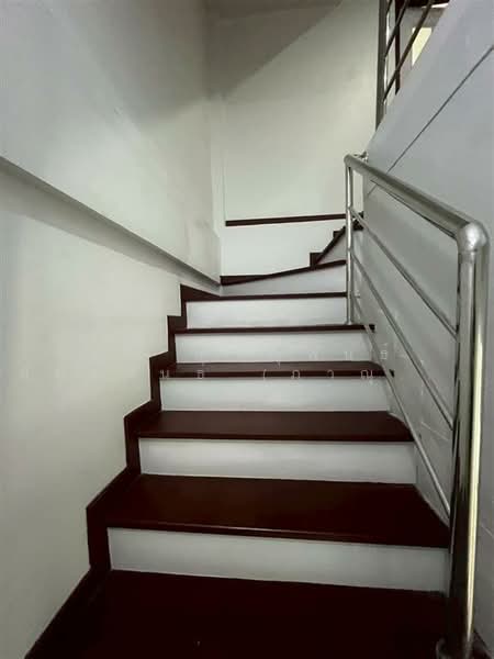 ทาวน์โฮม 3 ชั้น 18 ตร.ว. ทาวน์โฮม ซอยสุขาภิบาล5 ซอย5 ถนนรามอินทรา, กรุงเทพ, ท่าแร้ง, บางเขน, กรุงเทพ, 120 ตร.ม., ทาวน์เฮ้าส์ ขาย, โดย คุณ ภาณุพันธ์ สัครพันธ์ (ภาณุ), 500190995 - DDproperty.com