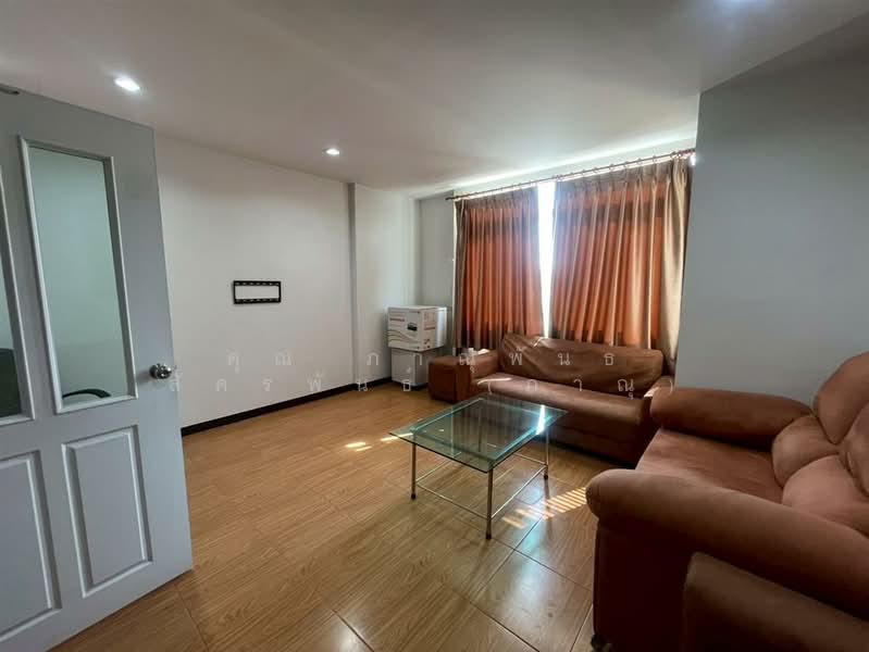 ทาวน์โฮม 3 ชั้น 18 ตร.ว. ทาวน์โฮม ซอยสุขาภิบาล5 ซอย5 ถนนรามอินทรา, กรุงเทพ, ท่าแร้ง, บางเขน, กรุงเทพ, 120 ตร.ม., ทาวน์เฮ้าส์ ขาย, โดย คุณ ภาณุพันธ์ สัครพันธ์ (ภาณุ), 500190995 - DDproperty.com