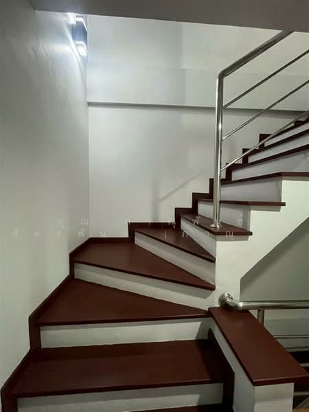 ทาวน์โฮม 3 ชั้น 18 ตร.ว. ทาวน์โฮม ซอยสุขาภิบาล5 ซอย5 ถนนรามอินทรา, กรุงเทพ, ท่าแร้ง, บางเขน, กรุงเทพ, 120 ตร.ม., ทาวน์เฮ้าส์ ขาย, โดย คุณ ภาณุพันธ์ สัครพันธ์ (ภาณุ), 500190995 - DDproperty.com