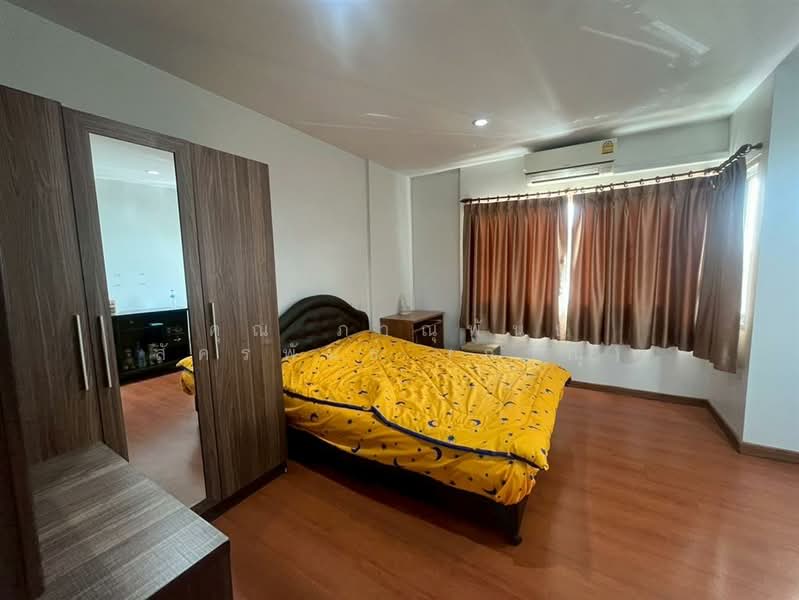 ทาวน์โฮม 3 ชั้น 18 ตร.ว. ทาวน์โฮม ซอยสุขาภิบาล5 ซอย5 ถนนรามอินทรา, Bangkok, Tha Rang, Bang Khen, Bangkok, 2 Bedrooms, 120 sqm, Townhouse For Sale, by คุณ ภาณุพันธ์ สัครพันธ์ (ภาณุ), 500190995 - DDproperty.com