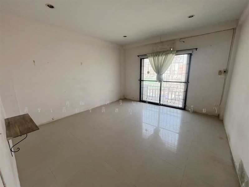 ขาย - อาคารพาณิชย์ 3.5 ชั้น 23.6 ตร.ว. หมู่บ้านกรีนการ์เด้นโฮม ลำลูกกา คลอง8, ปทุมธานี