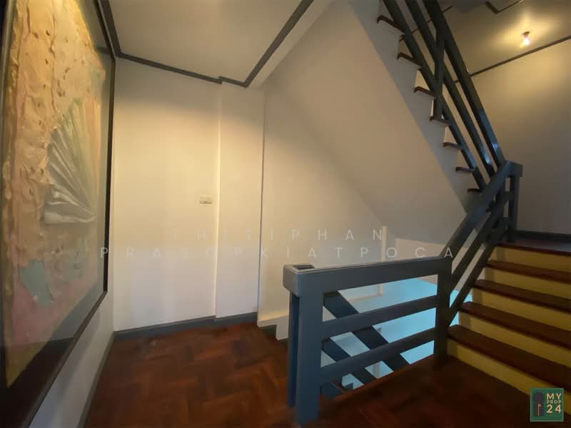 TOWNHOUSE ติด Makro สาทร, กรุงเทพ, นราธิวาสราชนครินทร์, ทุ่งวัดดอน, สาทร, กรุงเทพ, 180 ตร.ม., ทาวน์เฮ้าส์ ให้เช่า, โดย Thitiphan Prasopkiatpoca, 500191058 - DDproperty.com