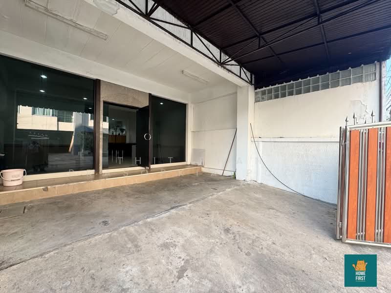ให้เช่า - TOWNHOUSE ติด Makro สาทร, กรุงเทพ