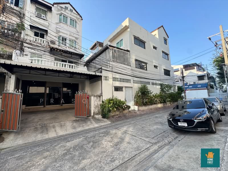 ให้เช่า - TOWNHOUSE ติด Makro สาทร, กรุงเทพ