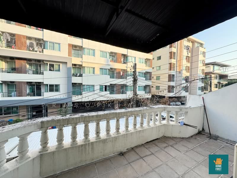 For Rent - TOWNHOUSE ติด Makro สาทร, Bangkok