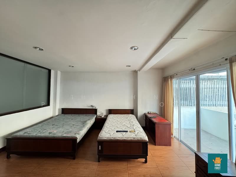 For Rent - TOWNHOUSE ติด Makro สาทร, Bangkok