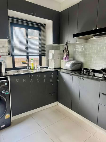 Passorn Prestige Bangna-Suvarnabhumi : ภัสสร เพรสทีจ บางนา-สุวรรณภูมิ, สมุทรปราการ, ถนนกิ่งแก้ว, ราชาเทวะ, บางพลี, สมุทรปราการ, 189 ตร.ม., บ้านเดี่ยว ให้เช่า, โดย Pornpan Chantharakasemchai, 500191068 - DDproperty.com