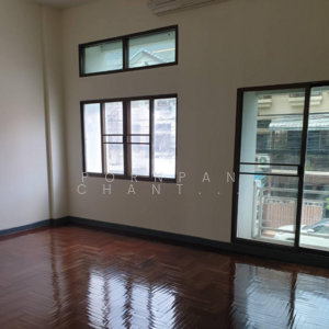 ขาย - Baan Klang Muang Ratchada-Mengjai 1 : บ้านกลางเมือง รัชดา-เหม่งจ๋าย 1, กรุงเทพ