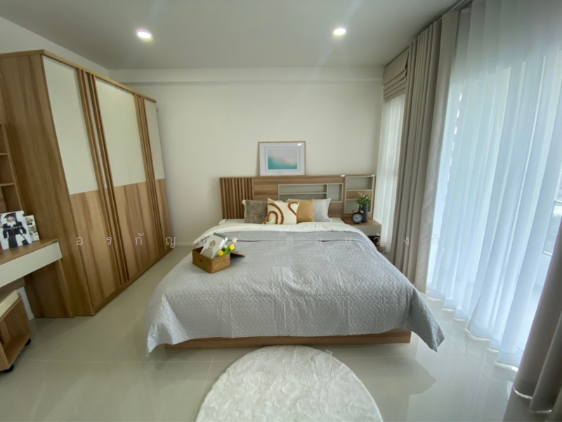 For sale Modern 2.5-Storey Townhome for Sale – Prime Location near Ruamchok Market, Chiang Mai, San Sai Noi, San Sai, Chiang Mai, 2 Bedrooms, 114 sqm, Townhouse For Sale, by อรกัญญา สายวังกิจ, 500191114 - DDproperty.com