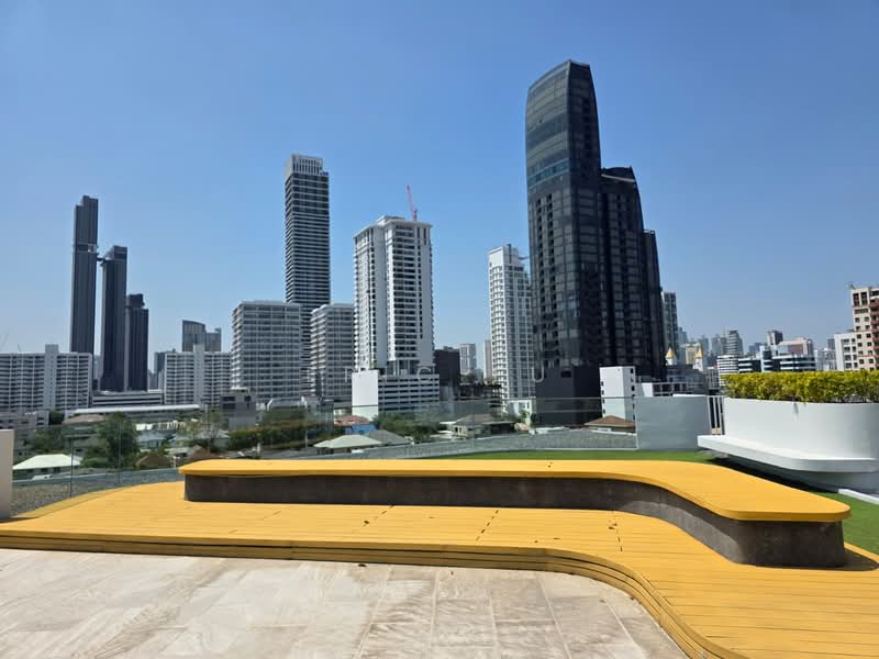 Chewathai Residence Thonglor, Bangkok, Soi Thonglor 20, Thonglor Road, Khlong Tan Nua, Watthana, Bangkok, 1 Bedroom, 33 sqm, Condo For Rent, by Eric Fu, 500191128 - DDproperty.com