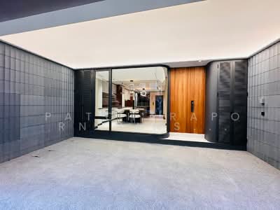 ขาย - Baan Klang Krung Thonglor : บ้านกลางกรุงทองหล่อ, กรุงเทพ