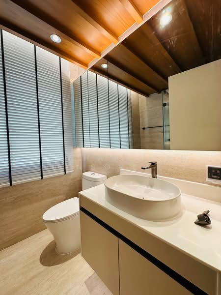 Baan Klang Krung Thonglor, Bangkok, 55 Soi Sukhumvit 55, Khlong Tan Nua, Watthana, Bangkok, 4 Bedrooms, 350 sqm, Townhouse For Sale, by Patcharaporn Binsorlae, 500191147 - DDproperty.com