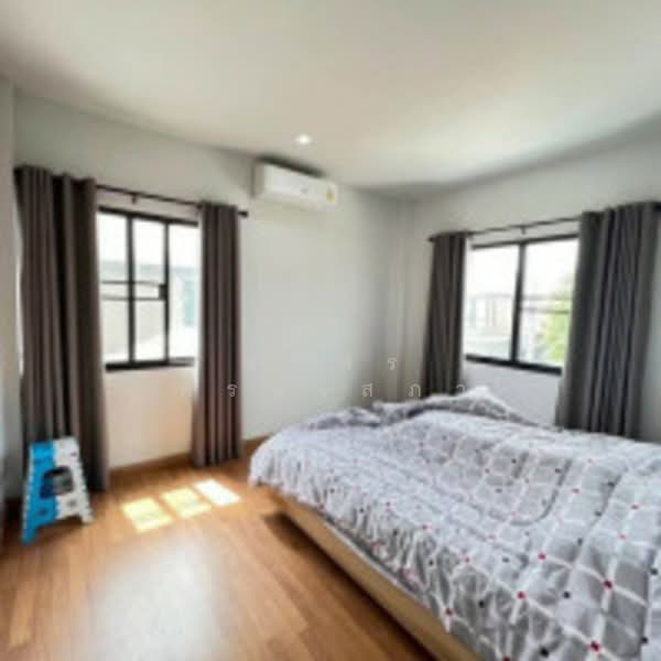 Warabodin Rangsit Klong 3, Pathum Thani, Along Khlong 3 Rangsit, Lat Sawai, Lam Luk Ka, Pathum Thani, 3 Bedrooms, 225 sqm, Single Detached House For Sale, by ธนสร พรมโสภา, 500191191 - DDproperty.com