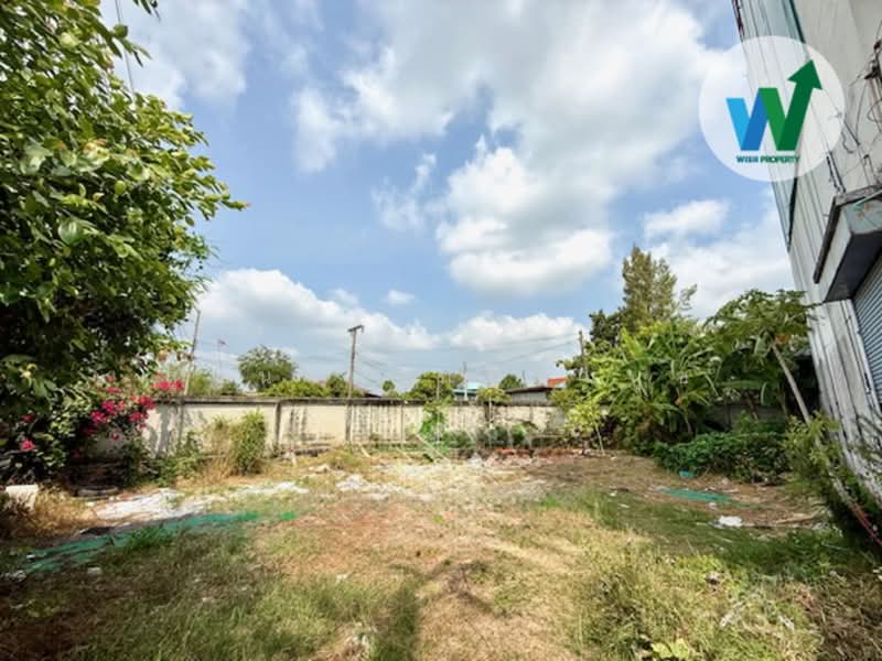 ขายอาคารพาณิชย์ มีนบุรี 3.5 ชั้น หลังมุม ทำเลดี ติดถนน ปากทางเข้าเคหะร่มเกล้า เหมาะทำออฟฟิศ โกดังสิน, กรุงเทพ, ร่มเกล้า, มีนบุรี, มีนบุรี, กรุงเทพ, 220 ตร.ม., ทาวน์เฮ้าส์ ขาย, โดย สุมนทา กรรณนุช, 500191208 - DDproperty.com