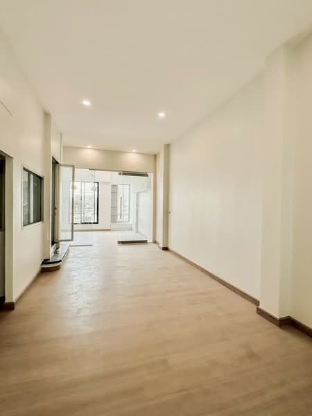 Baan Klang Muang Rama 9 - Ladprao, Bangkok, Soi Ladprao 88, Wang Thonglang, Wang Thonglang, Bangkok, 4 Bedrooms, 100 sqm, Townhouse For Sale, by Jirasate Lertdhirakul, 500191234 - DDproperty.com