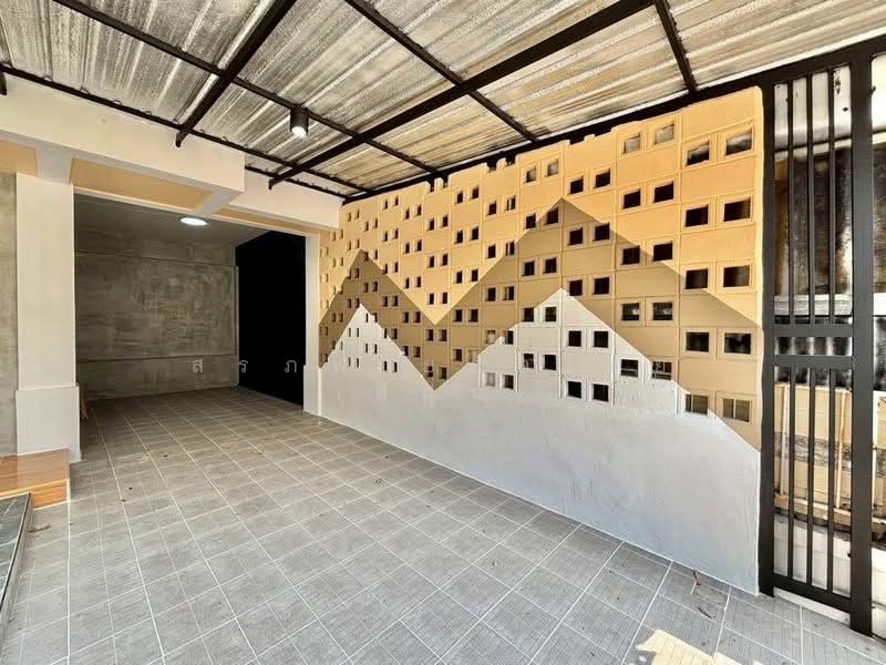 Moobaan Piyawararom Khlong 4 : หมู่บ้านปิยวรารมย์ คลอง 4, ปทุมธานี, ถนน ไสวประชาราษฎร์, บึงยี่โถ, ธัญบุรี, ปทุมธานี, 96 ตร.ม., ทาวน์เฮ้าส์ ขาย, โดย สรภพ ยอดไชย (สีฝุ่น), 500191271 - DDproperty.com