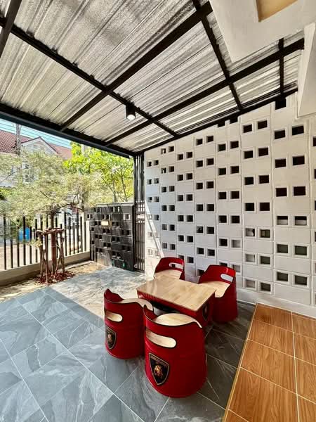 Moobaan Piyawararom Khlong 4 : หมู่บ้านปิยวรารมย์ คลอง 4, ปทุมธานี, ถนน ไสวประชาราษฎร์, บึงยี่โถ, ธัญบุรี, ปทุมธานี, 96 ตร.ม., ทาวน์เฮ้าส์ ขาย, โดย สรภพ ยอดไชย (สีฝุ่น), 500191271 - DDproperty.com