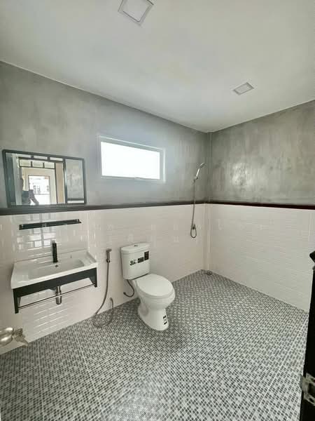 Moobaan Piyawararom Khlong 4, Pathum Thani, Sawai Pracharat Road, Bang Yitho, Thanyaburi, Pathum Thani, 3 Bedrooms, 96 sqm, Townhouse For Sale, by สรภพ ยอดไชย (สีฝุ่น), 500191271 - DDproperty.com