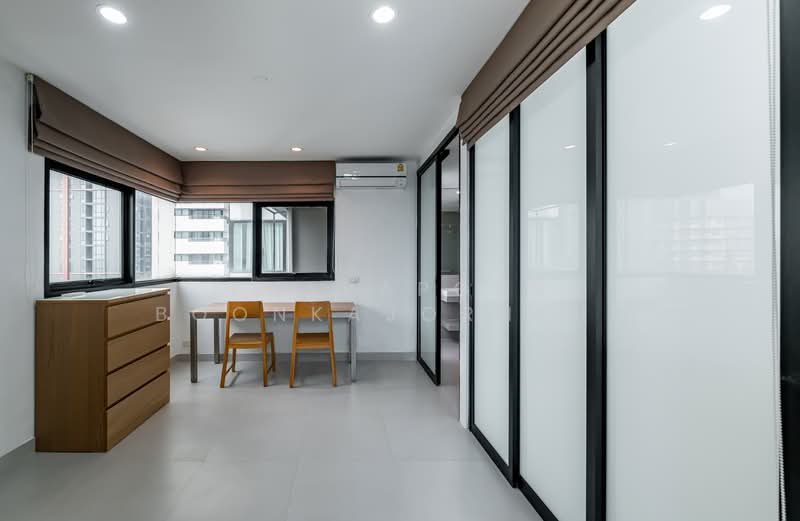 Sathorn Gardens, Bangkok, 39 South Sathorn Road, Thung Maha Mek, Sathon, Bangkok, 2 Bedrooms, 94 sqm, Condo For Rent, by Prapaporn Boonkajonkul, 500191319 - DDproperty.com