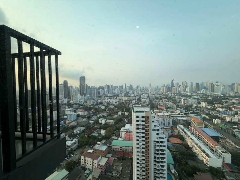 The Base Phetchaburi-Thonglor : เดอะ เบส เพชรบุรี–ทองหล่อ, กรุงเทพ, ถนนเพชรบุรี, บางกะปิ, ห้วยขวาง, กรุงเทพ, 32 ตร.ม., คอนโด ขาย, โดย Adisorn Eamso, 500191335 - DDproperty.com