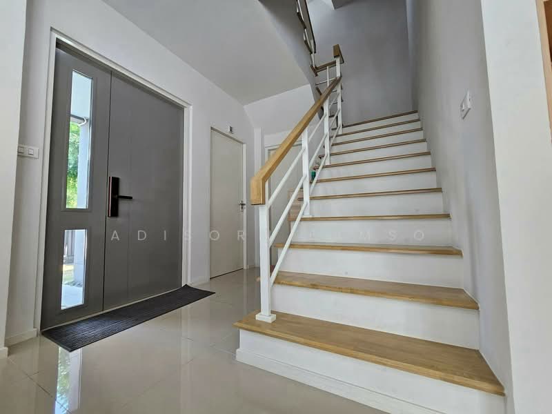 Baan Klang Muang The Edition Rama 9-Krungthep Kreetha, Bangkok, Kanchanaphisek Road 23, Saphan Sung, Saphan Sung, Bangkok, 4 Bedrooms, 218 sqm, Semi-Detached House (Twin House) For Rent, by Adisorn Eamso, 500191367 - DDproperty.com