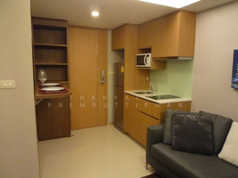 Socio Ruamrudee, Bangkok, Soi Ruamruedee 2, Lumphini, Pathum Wan, Bangkok, 1 Bedroom, 32 sqm, Condo For Rent, by Thanyalak Premputtiphan, 500191385 - DDproperty.com