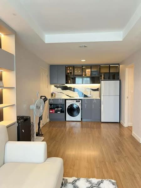 The Kris Ratchada 17, Bangkok, Inthamara 45 Alley, Din Daeng, Din Daeng, Bangkok, 2 Bedrooms, 45 sqm, Condo For Rent, by Thanyalak Premputtiphan, 500191398 - DDproperty.com