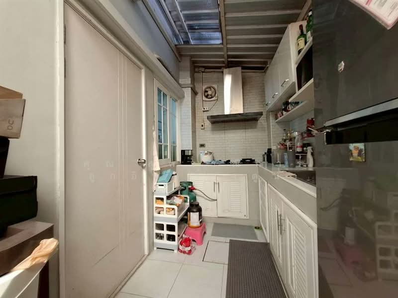 Golden Town Wongsawang-Ratchada : โกลเด้น ทาวน์ วงศ์สว่าง-รัชดา, นนทบุรี, ถนนพิบูลสงคราม, บางเขน, เมืองนนทบุรี, นนทบุรี, 90 ตร.ม., ทาวน์เฮ้าส์ ขาย, โดย คุณ สุพรรณิการ์ ลูกอินทร์ (ตูน), 500191403 - DDproperty.com