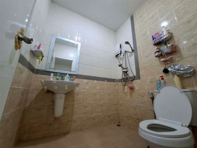 Golden Town Wongsawang-Ratchada, Nonthaburi, Pibulsongkram Road, Bang Khen, Muang Nonthaburi, Nonthaburi, 3 Bedrooms, 90 sqm, Townhouse For Sale, by คุณ สุพรรณิการ์ ลูกอินทร์ (ตูน), 500191403 - DDproperty.com