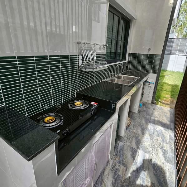 Centro Bangna-Srinakarin, Samut Prakan, Bang Kaeo, Bang Plee, Samut Prakan, 4 Bedrooms, 300 sqm, Single Detached House For Rent, by Agent Pla, 500191423 - DDproperty.com