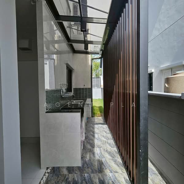 Centro Bangna-Srinakarin, Samut Prakan, Bang Kaeo, Bang Plee, Samut Prakan, 4 Bedrooms, 300 sqm, Single Detached House For Rent, by Agent Pla, 500191423 - DDproperty.com