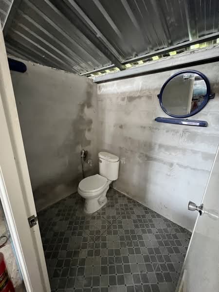 ผลตอบแทนเริ่ม 6-9% เหมาะลงทุน ขายโกดังหนองจอกพร้อมบ้าน ซอยมิตรไมตรี12, Bangkok, ถนนมแขวงคู้ฝั่งเหนือ, Khu Fang Nua, Nong Chok, Bangkok, , 100 sqm, Warehouse/Factory For Sale, by คุณพี, 500191427 - DDproperty.com