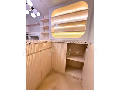 ขาย - Knightsbridge Space Ratchayothin : ไนท์บริดจ์ สเปซ รัชโยธิน, กรุงเทพ