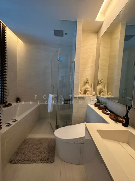 The Strand Thonglor, Bangkok, 36 Soi Sukhumvit 55, Khlong Tan Nua, Watthana, Bangkok, 1 Bedroom, 54 sqm, Condo For Rent, by Porntiwa Srikoedmeesak, 500191527 - DDproperty.com