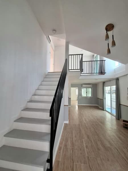 Sammakorn Ramkamhang 112 : สัมมากร รามคำแหง 112, กรุงเทพ, สะพานสูง, สะพานสูง, กรุงเทพ, 200 ตร.ม., บ้านเดี่ยว ขาย, โดย พรทิพย์ ฟลาเวลล์, 500191539 - DDproperty.com