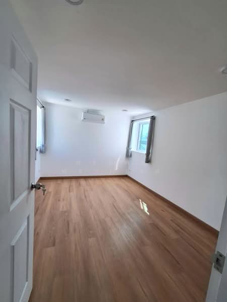 Sammakorn Ramkamhang 112, Bangkok, Saphan Sung, Saphan Sung, Bangkok, 4 Bedrooms, 200 sqm, Single Detached House For Sale, by Pornthip Flavell, 500191539 - DDproperty.com