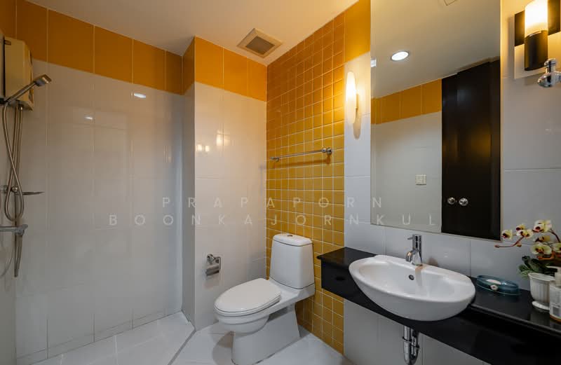 Citi Smart Sukhumvit 18, Bangkok, 366 Soi Sukhumvit 18, Sukhumvit Road, Khlong Toei, Khlong Toei, Bangkok, 2 Bedrooms, 78 sqm, Condo For Sale, by Prapaporn Boonkajonkul, 500191545 - DDproperty.com