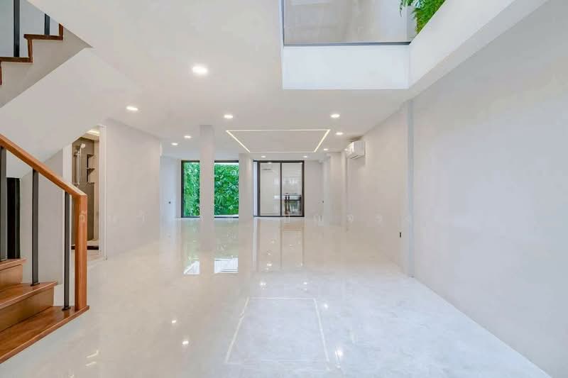 WPDD-098 ขายทาวน์โฮม เอกมัย ซอย 12 พร้อมอยู่ได้เลย, Bangkok, Khlong Tan Nua, Watthana, Bangkok, 3 Bedrooms, 210 sqm, Single Detached House For Sale, by วันวิสาข์ ปัญจรงคะ, 500191573 - DDproperty.com