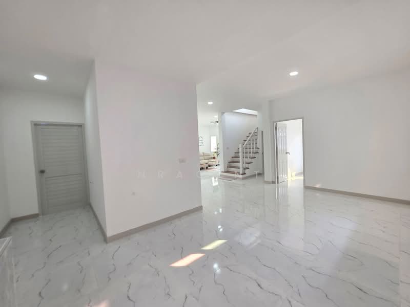 Piyawararom 4 Sai Noi : ปิยวรารมย์ 4 ไทรน้อย, นนทบุรี, road Ban Kluai-Sai Noi, ไทรน้อย, ไทรน้อย, นนทบุรี, 150 ตร.ม., บ้านเดี่ยว ขาย, โดย NRagent, 500191577 - DDproperty.com