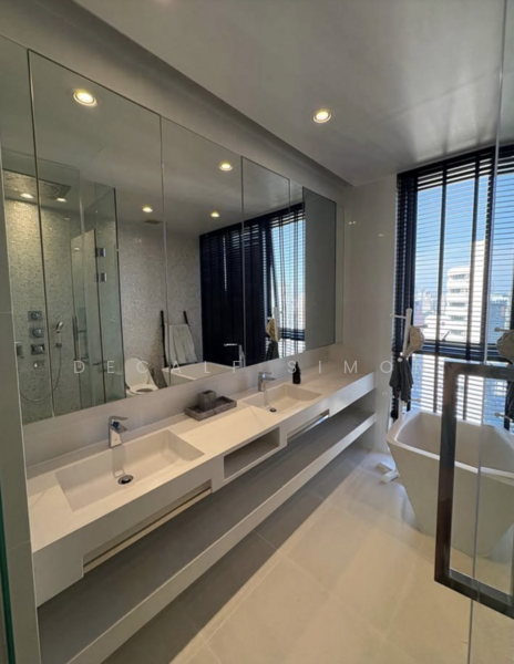 Vittorio 39, Bangkok, 8 Sukhumvit, Khlong Tan Nua, Watthana, Bangkok, 2 Bedrooms, 127 sqm, Condo For Rent, by Decalf Simon, 500191615 - DDproperty.com