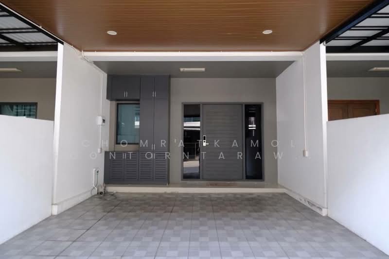 Landmark Ekamai-Ramindra : แลนด์มาร์ค เอกมัย-รามอินทรา, กรุงเทพ, ถนนสุคนธสวัสดิ์, ลาดพร้าว, ลาดพร้าว, กรุงเทพ, 200 ตร.ม., ทาวน์เฮ้าส์ ขาย, โดย Chomratkamol Soontorntarawong (Gor), 500191618 - DDproperty.com