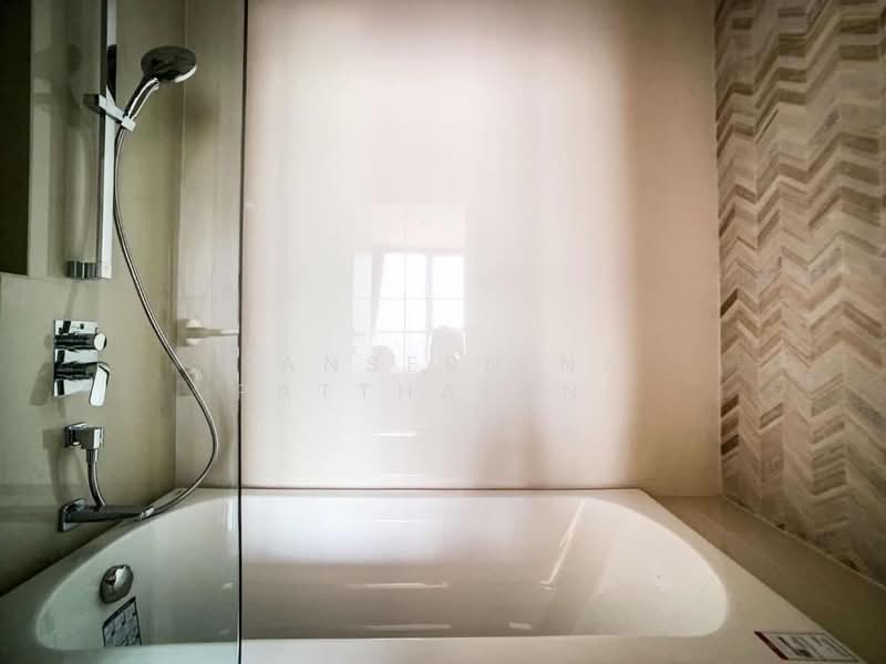 Oka Haus Sukhumvit 36, Bangkok, 3399 Rama 4 Road, Khong Tan, Khlong Toei, Bangkok, 1 Bedroom, 35 sqm, Condo For Sale, by Sansern Na Patthalung, 500191628 - DDproperty.com