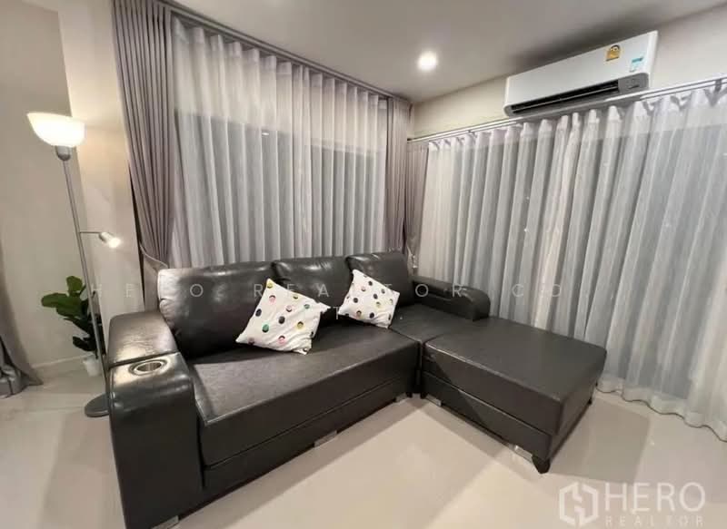 Centro Bangna-Wongwean, Bangkok, Kanchanaphisek Road, Dok Mai, Prawet, Bangkok, 4 Bedrooms, 200 sqm, Single Detached House For Rent, by Hero Realtor Co., Ltd., 500191639 - DDproperty.com