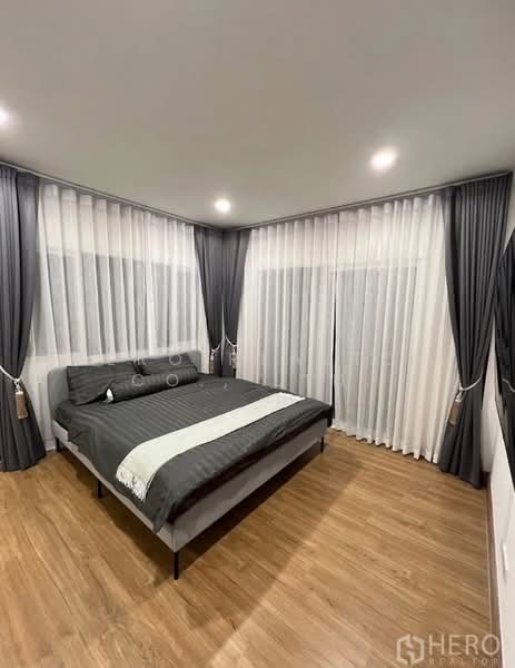 Centro Bangna-Wongwean, Bangkok, Kanchanaphisek Road, Dok Mai, Prawet, Bangkok, 4 Bedrooms, 200 sqm, Single Detached House For Rent, by Hero Realtor Co., Ltd., 500191639 - DDproperty.com