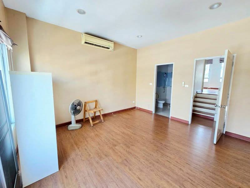 Baan Klang Muang The Paris Rama 9-Ramkamhaeng, Bangkok, Krungthep Kreetha Road, Hua Mak, Bang Kapi, Bangkok, 3 Bedrooms, 150 sqm, Townhouse For Sale, by Thanawat K., 500191643 - DDproperty.com