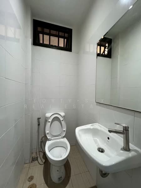 ให้เช่า โกดังพร้อม Office พื้นที่ 220ตรม., กรุงเทพ, บางจาก, พระโขนง, กรุงเทพ, 220 ตร.ม., โกดัง-โรงงาน ให้เช่า, โดย Forty-Six Real Estate Group, 500191666 - DDproperty.com