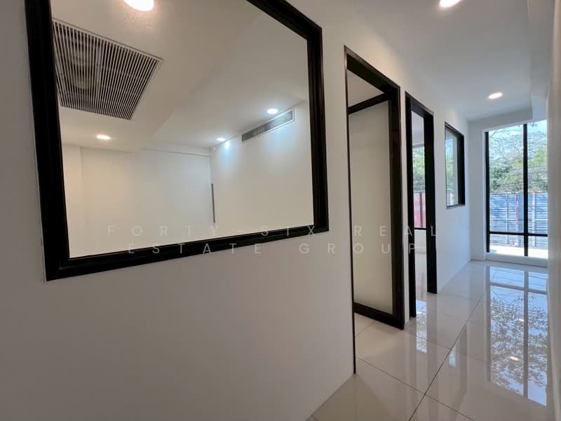 ให้เช่า โกดังพร้อม Office พื้นที่ 220ตรม., กรุงเทพ, บางจาก, พระโขนง, กรุงเทพ, 220 ตร.ม., โกดัง-โรงงาน ให้เช่า, โดย Forty-Six Real Estate Group, 500191666 - DDproperty.com