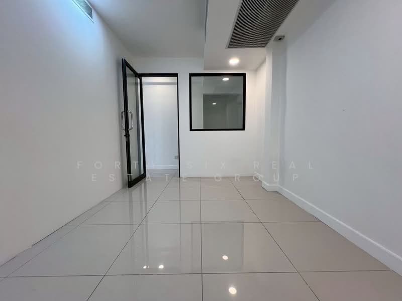 ให้เช่า โกดังพร้อม Office พื้นที่ 220ตรม., กรุงเทพ, บางจาก, พระโขนง, กรุงเทพ, 220 ตร.ม., โกดัง-โรงงาน ให้เช่า, โดย Forty-Six Real Estate Group, 500191666 - DDproperty.com